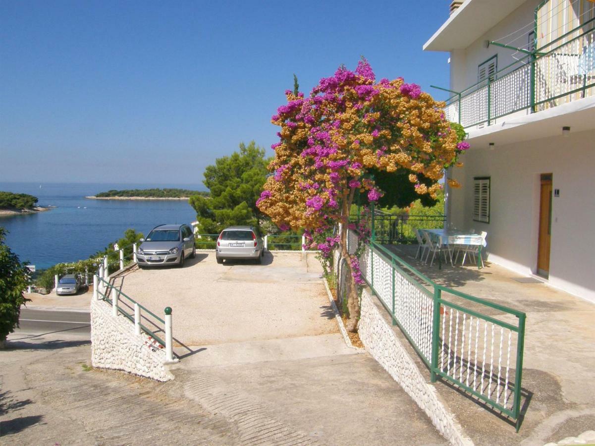 Apartments Dijo Primosten Exterior photo